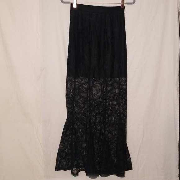 New H&M Black Long lace maxi skirt Gothic High Waist Small - Picture 2 of 3